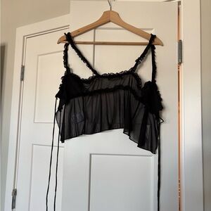 WHITE FOX - SHEER CROP TOP